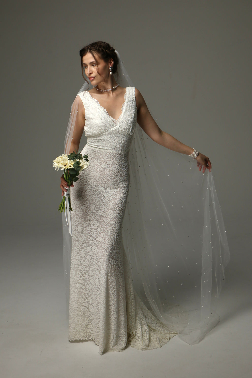 Pearl Cathedral Wedding Veil – One Tier Soft Tulle Veil with Pearls