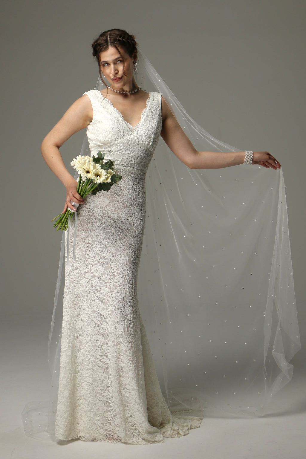 Pearl Cathedral Wedding Veil – One Tier Soft Tulle Veil with Pearls