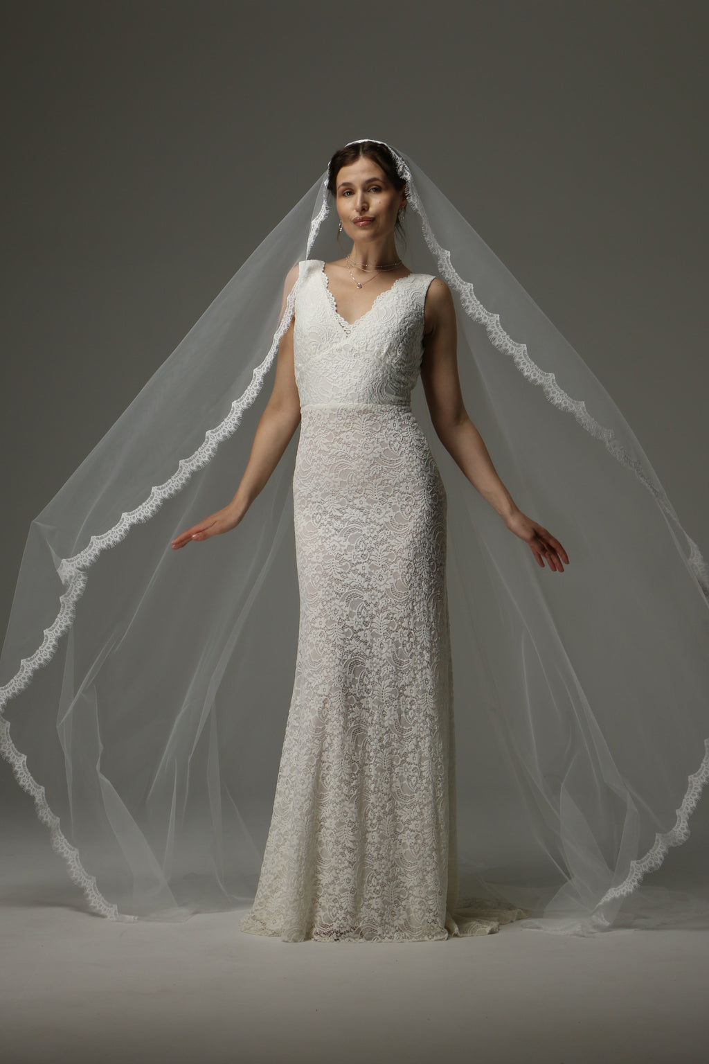 Chantilly Lace Cathedral Wedding Veil – One Tier Bridal Veil