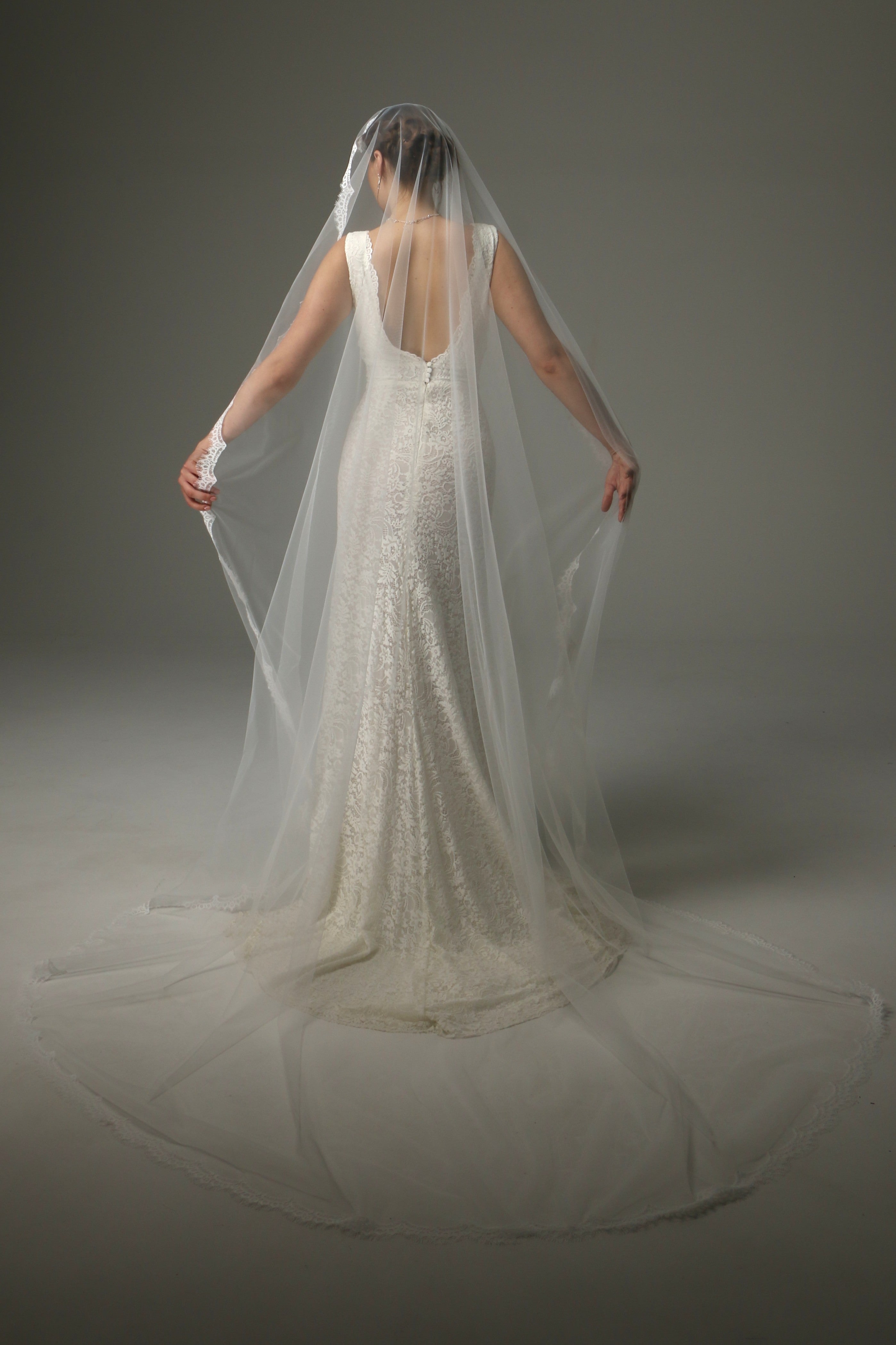 Chantilly Lace Cathedral Wedding Veil – One Tier Bridal Veil