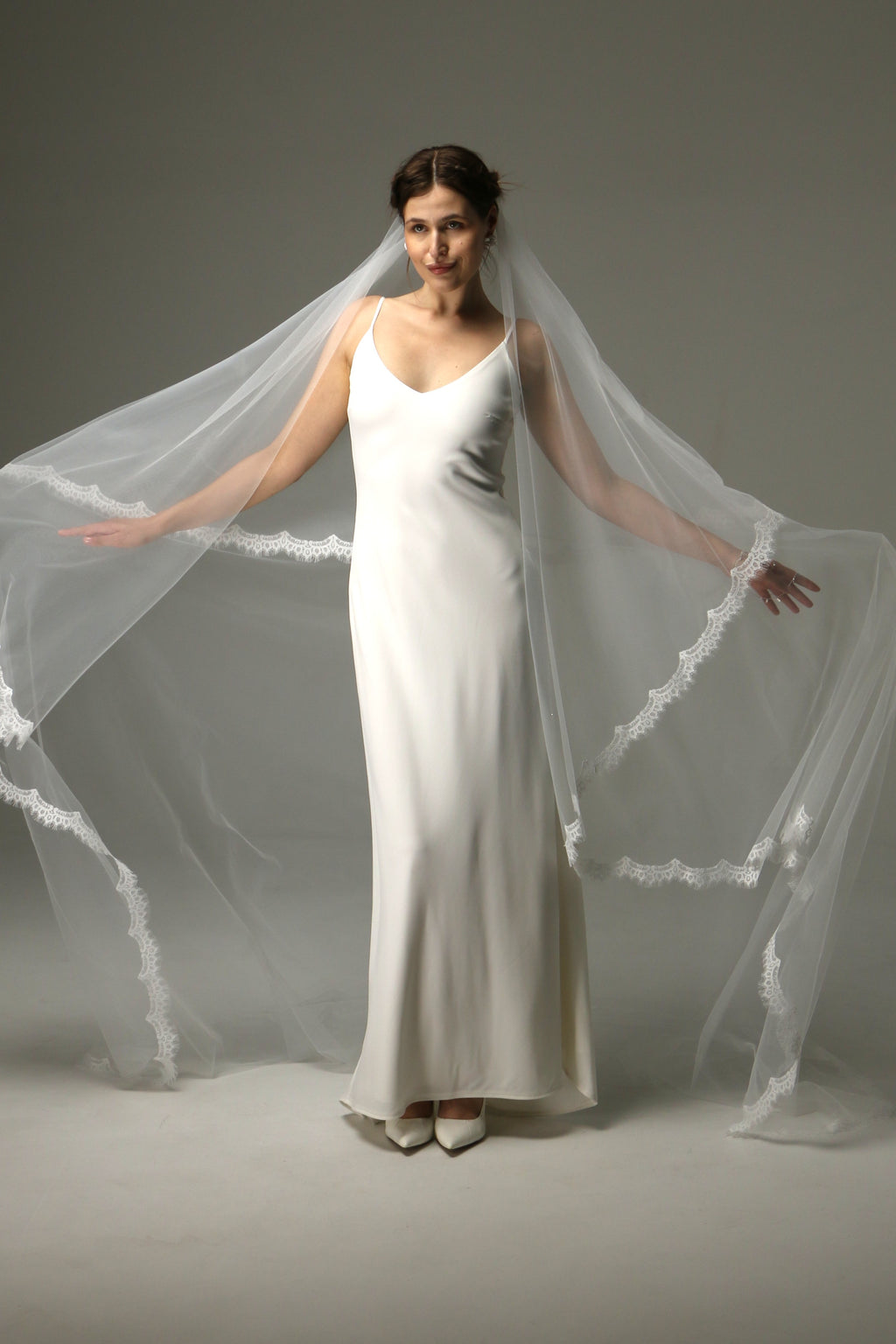 Two Tier Chantilly Lace Wedding Veil – Cathedral Bridal Veil